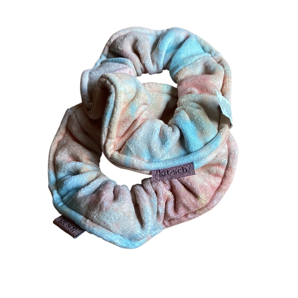 Set of two kitsch towel scrunchies in tye dye